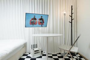 BNear Hongdae Station, 30sec on foot