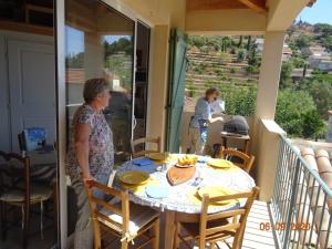 bastidon, 5 beds near beach, sea view, quiet