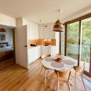 NOWY! Apartament Pinea113 z aneksem kuchennym, przy plaży, basen, sauna, garaż w cenie, 100m od głównej promenady