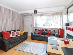 271 California Sands Estate