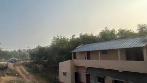 Golok Riverside Retreat