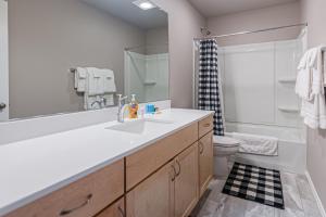 Penguin Ridge Perch + Girdwood Vibes