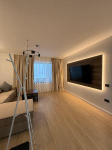 Massif Carpathian Call