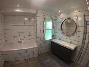 Villas Villa 5 bedrooms 4 bathrooms large swimming pool : photos des chambres