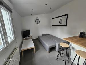 Maisons de vacances Maison entre Paris et Disney, stade nautique olympique Vaires sur marne : Maison 1 Chambre