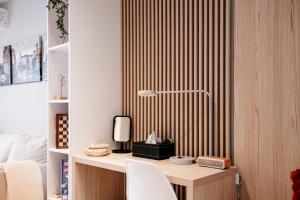 Elma 1 - Piata Romana