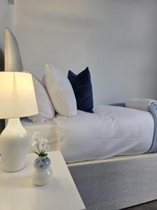 18 Anfield 5 min walk Sleeps 7 4BR 5Bed 3Bathrms