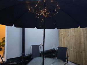 18 Anfield 5 min walk Sleeps 7 4BR 5Bed 3Bathrms