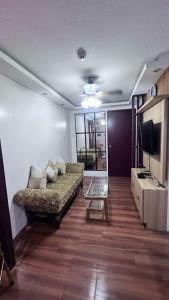 Manila Condo Staycation