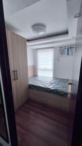 Manila Condo Staycation