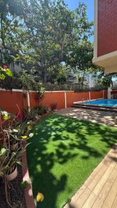 Casa com piscina e churrasqueria privativa na praia do Pepê a apenas 80 metros do mar