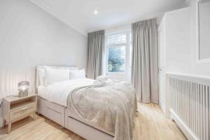 2BR, garden, 60" TV with sound system