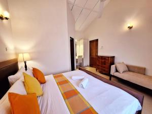 MyHavelock Town Studio Apt, with Own Pvt Gate Parking in Main City