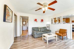 Fenced Yard and Mtn Views Dog-Friendly Superior Gem