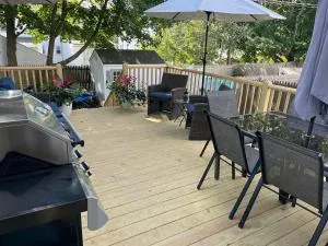 Townhouse Close to Downtown Newport & Beaches - 米德尔敦