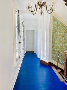 B&B / Chambres d'hotes Chambre d'hotes Sarah - Chateau Le Bas Bleu : photos des chambres