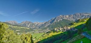 THE LITTLE NEST con balcone panoramico e box privato