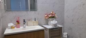 White Design Apartment