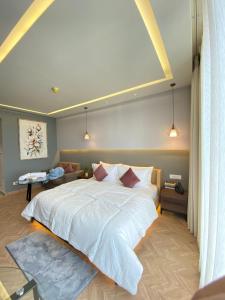 Elegant Apartment In Gurgaon