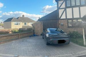 Detached house, quiet cul-de-sac, office & garden