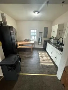 Quaint cottage near Local and State Parks and Minutes from Laurel Cove and Bell Theatre - Middlesboro