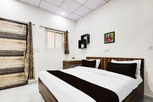 Hotel O 83167 Golden Key Inn