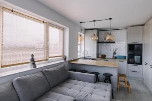 DreamHome Studio - lângă Coresi Mall -Self check-in -Parcare gratuită -AC