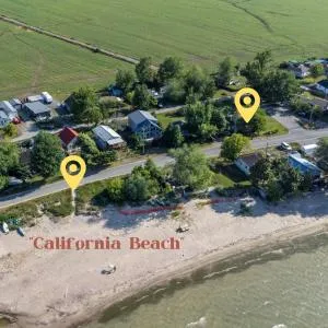 Well-equipped Lakeshore Getaway Hottub, Firepit - 多佛港