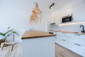 Apartamento dos Três Castelos - beachfront with pool by Seeview pt