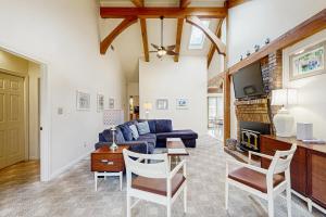 13904 Lighthouse Ave