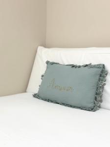 Anais Apartments by gaiarooms