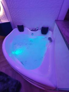 LÉcrin Love Room Spa privatif Orbec