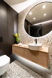 Modern Apartment in the Heart of the City