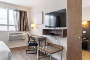 Hotel Montreal Metropolitan, BW Signature Collection