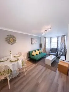 Mada Apartment Bournemouth 12 min walk to the beach - Boscombe