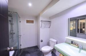 Ocean and Mountainviews, 2 Balconies