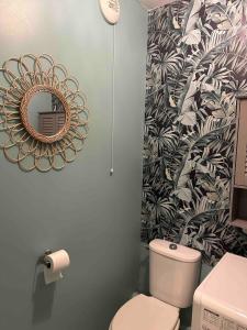 Appart Lumineux 2ch proche Près dArènes avec wifi tv et patio