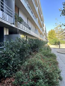Appartements Appart Lumineux 2ch proche Pres d-Arenes avec wifi tv et patio : photos des chambres