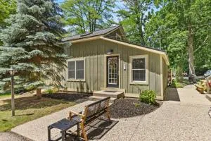 Hummingbird - Saugatuck