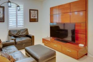 1 Mi to Heritage Lake Park Duplex with Patio!