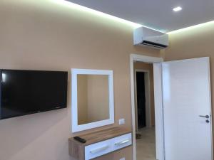 Fabio Apartment Qerret