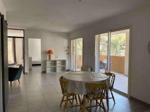 Appartements Loft a 500 m de la plage : Appartement 2 Chambres