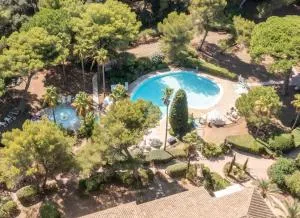 LA BADINE 5p Plage piscine clim jacuzzi parc luxuriant - Porquerolles