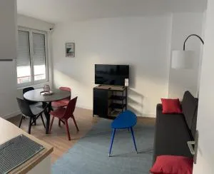 Appartement T2 - 202 - Hyper Centre - Intégralement rénové - Toutes commodités à pied - 圣纳泽尔