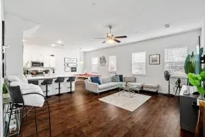 Luxé Living KASA - Irving