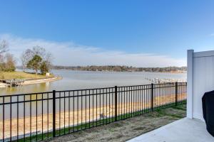 Lake Greenwood Getaway with Docks and Waterfront Views