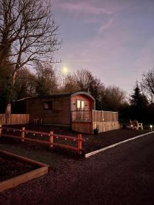 Cosy Gem Cabin Woodland Retreat Randalstown NI