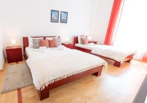 155sqm 4BR Central Belgrade Apartment for 9 Guests