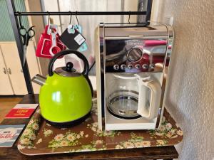 Enjoy Goerlitz Augustastrasse Parkplatz und Balkon