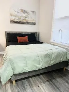 Cozy Apartment 10 mins to Midway Airport & Downtown - أوك لاون